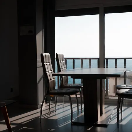 Apto 1ª Linea De Mar Con Vistas A *